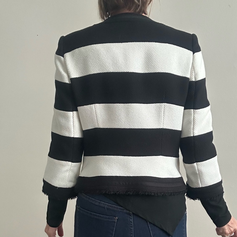 White House Black Market Chic Black and White Striped Women's Blazer - Picture 3 of 4